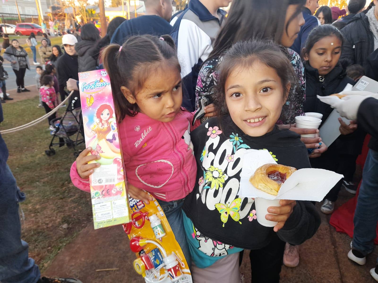 Con música, juegos y sorteos, el P.A.S. Posadas celebró el mes de la infancia en Itaembé Miní junto a más de mil personas 3 Con música, juegos y sorteos, el P.A.S. Posadas celebró el mes de la infancia en Itaembé Miní junto a más de mil personas imagen-2