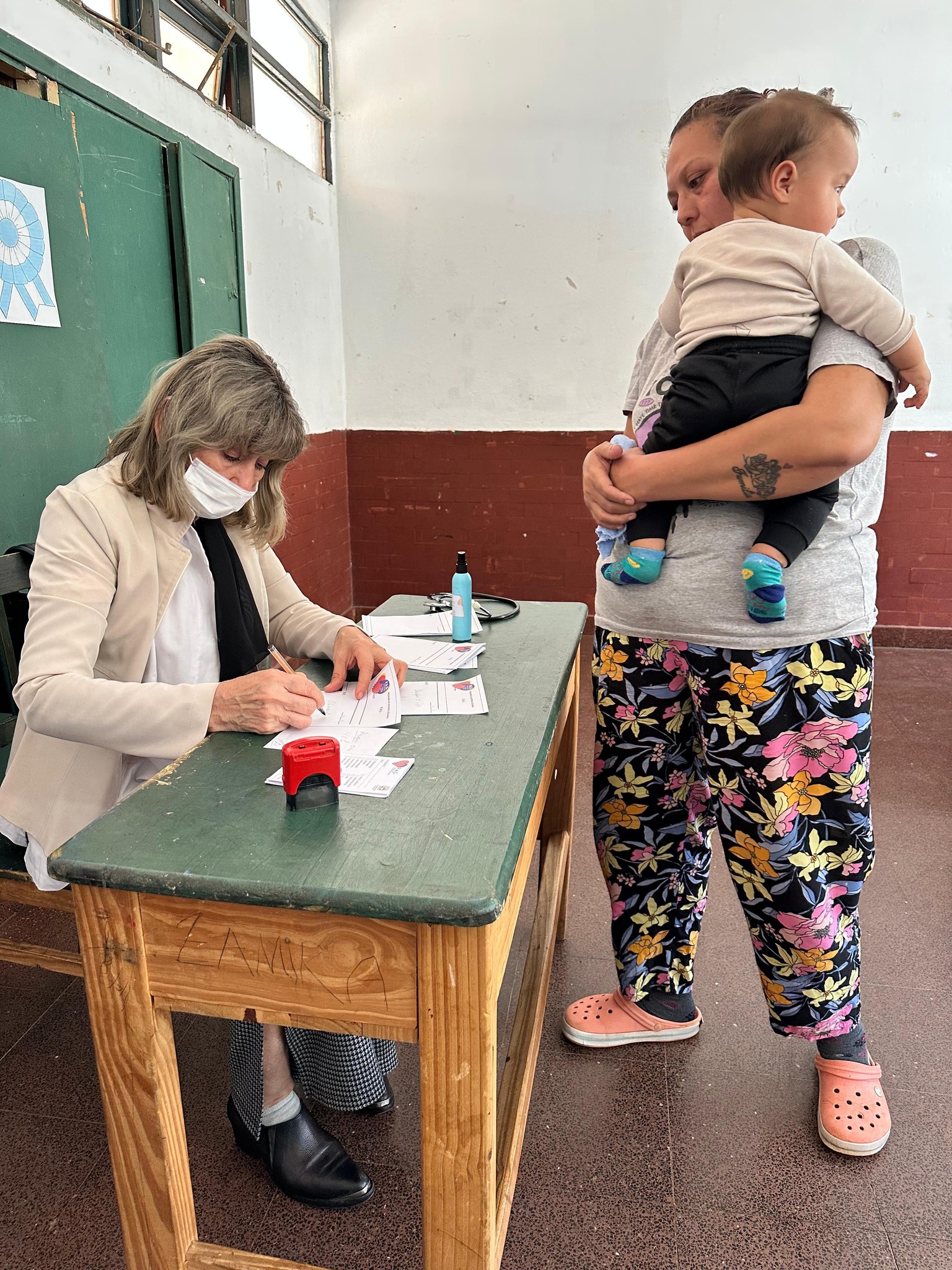 Más de 500 vecinos accedieron a servicios y asistencia del P.A.S en la escuela N° 298 de Posadas 5 Más de 500 vecinos accedieron a servicios y asistencia del P.A.S en la escuela N° 298 de Posadas imagen-4