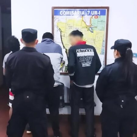 Con cámaras e investigación capturaron a tres integrantes de una banda con antecedentes penales Con cámaras e investigación capturaron a tres integrantes de una banda con antecedentes penales imagen-7