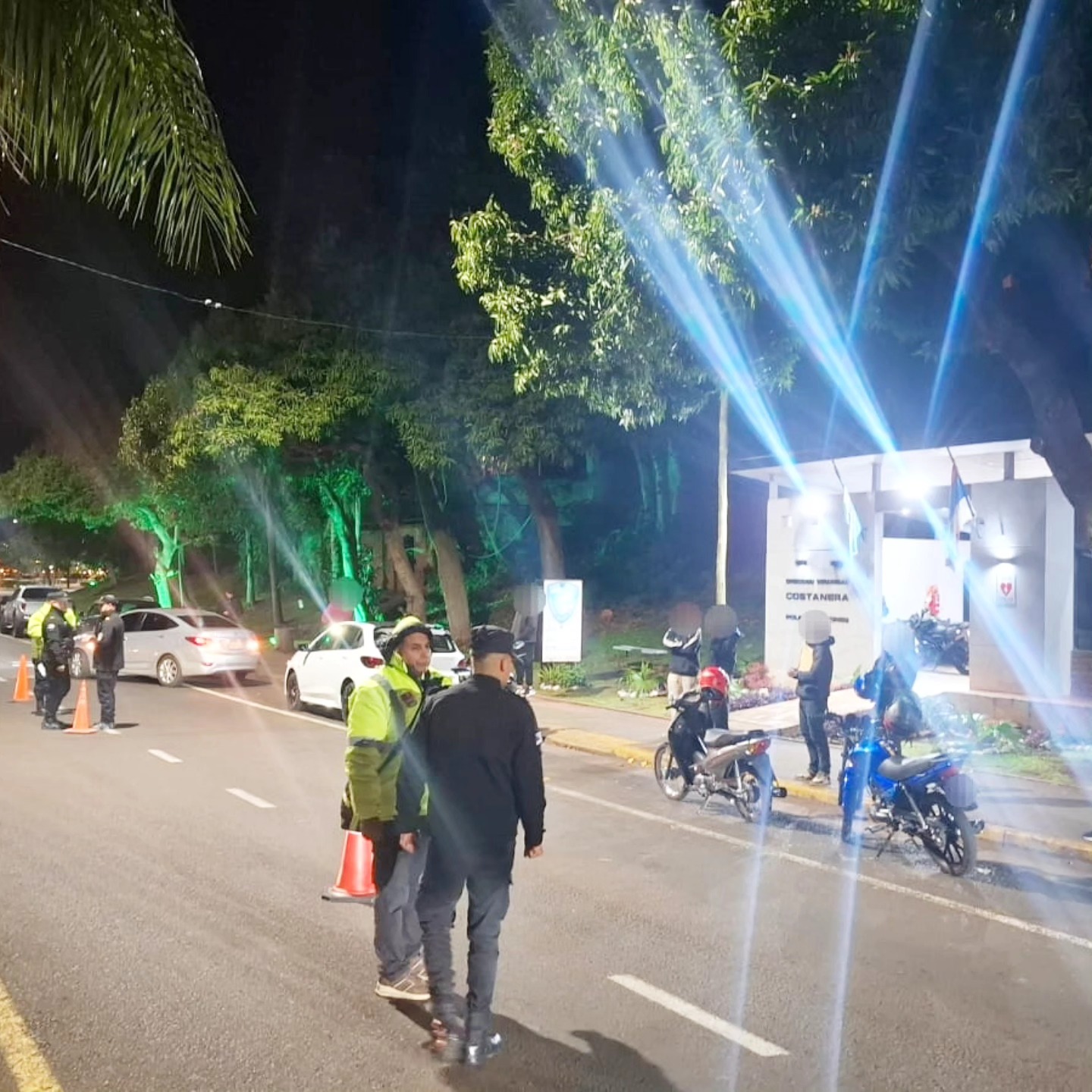 Fin de semana con 20 vehículos secuestrados por infracciones y alcoholemia positiva en la Costanera de Posadas 5 Fin de semana con 20 vehículos secuestrados por infracciones y alcoholemia positiva en la Costanera de Posadas imagen-4