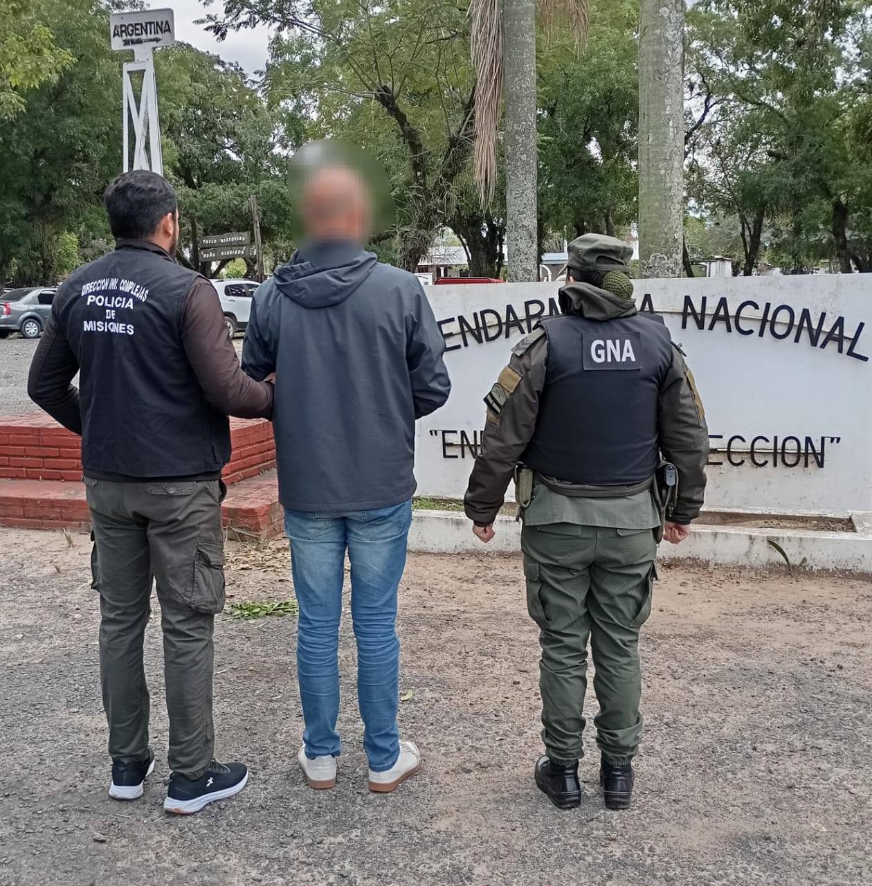 Patrullajes policiales en Posadas y Garupá dejaron 6 detenidos y bienes recuperados 3 Patrullajes policiales en Posadas y Garupá dejaron 6 detenidos y bienes recuperados imagen-2
