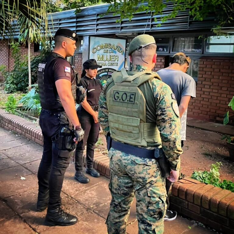 Patrullajes policiales permitieron arrestar a seis hombres involucrados en delitos en Misiones Patrullajes policiales permitieron arrestar a seis hombres involucrados en delitos en Misiones imagen-32