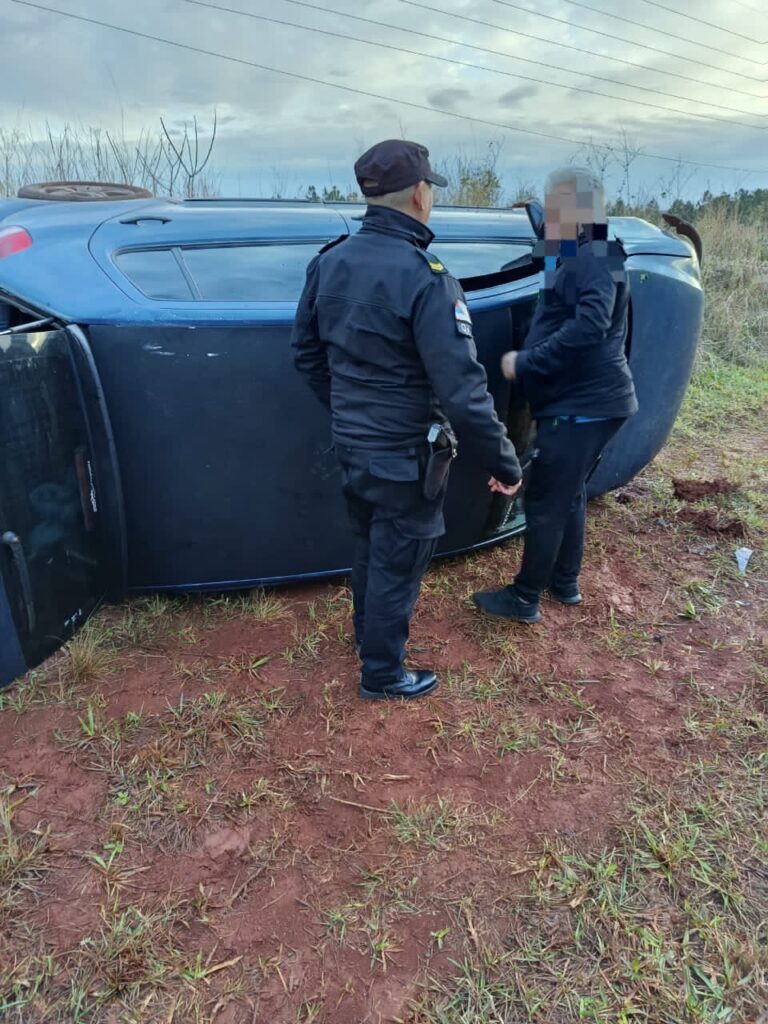 Ruta 14: siniestro vial sin heridos tras despiste de un vehículo Ruta 14: siniestro vial sin heridos tras despiste de un vehículo imagen-41