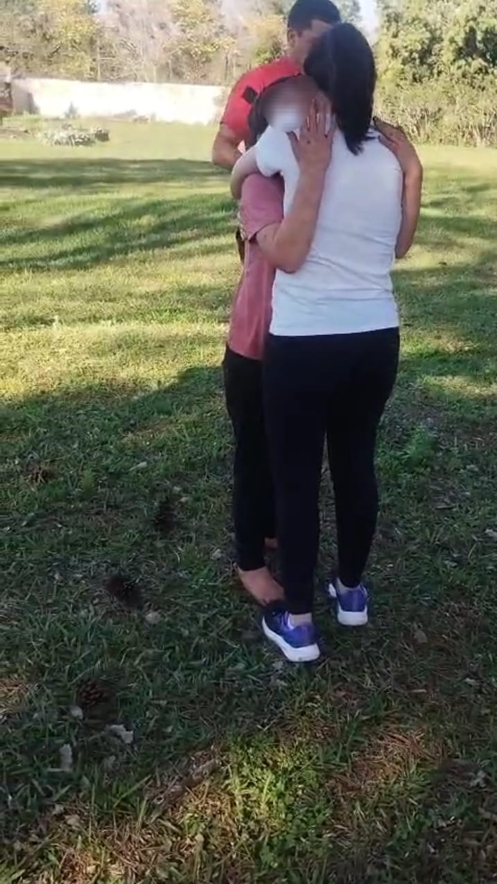 Bomberos de la Policía rescataron a un niño que cayó en un pozo abandonado de 8 metros 5 Bomberos de la Policía rescataron a un niño que cayó en un pozo abandonado de 8 metros imagen-4