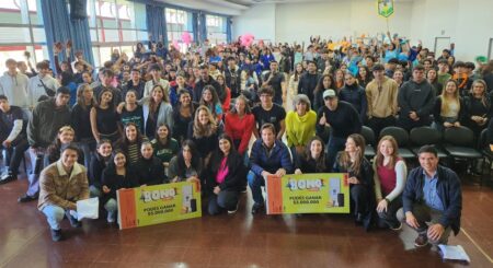 Lanzamiento del Bono Estudiantil 3: Serán 100.000 cupones para financiar proyectos escolares con premios de hasta 5 millones de pesos en Misiones Lanzamiento del Bono Estudiantil 3: Serán 100.000 cupones para financiar proyectos escolares con premios de hasta 5 millones de pesos en Misiones imagen-10