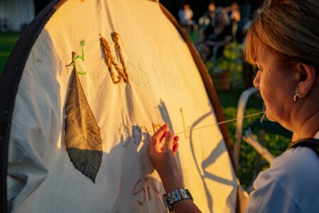Arte, ambiente y comunidad: este viernes se realiza un nuevo taller de bordado en Oberá imagen-7
