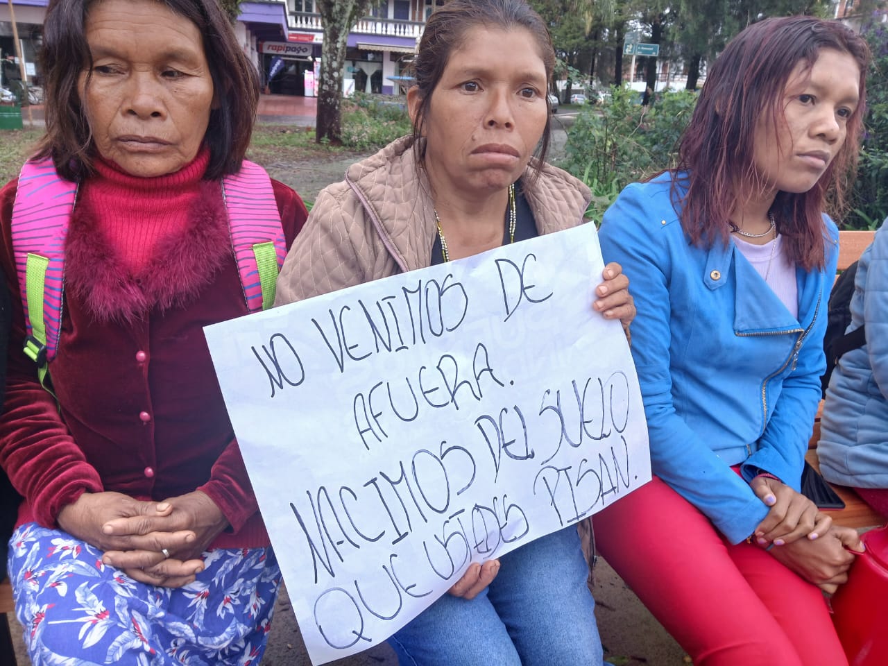 Capioví: comunidad mbya El Pocito reafirmó su reclamo territorial y el Estado se comprometió a brindar solución 5 Capioví: comunidad mbya El Pocito reafirmó su reclamo territorial y el Estado se comprometió a brindar solución imagen-4