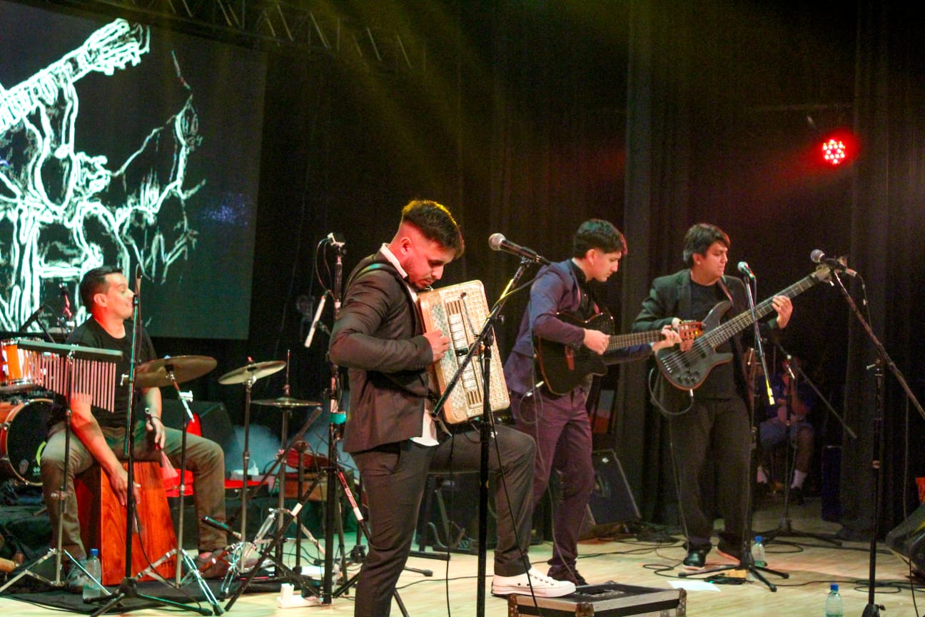 La Rueda Chamamecera llega a 25 de Mayo para seguir fortaleciendo la unión entre artistas y el amor por la música regional La Rueda Chamamecera llega a 25 de Mayo para seguir fortaleciendo la unión entre artistas y el amor por la música regional imagen-1