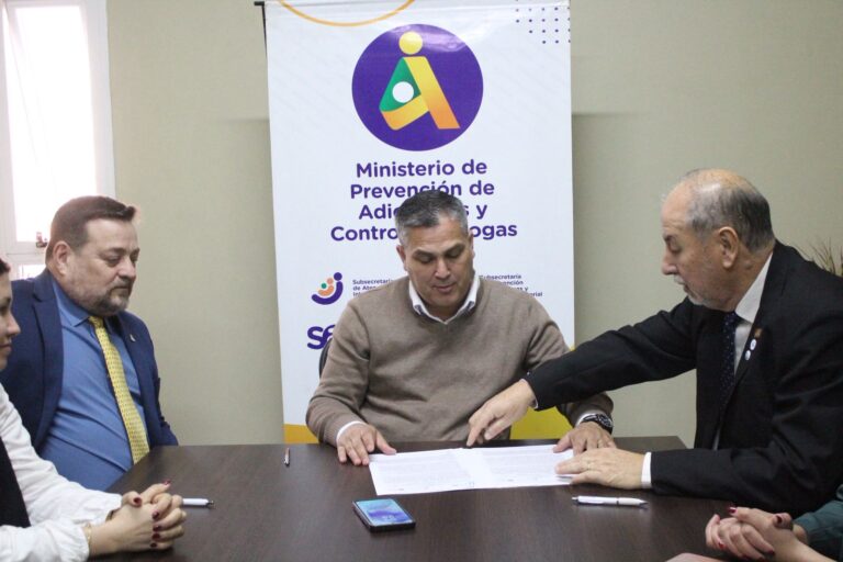 Estudiantes de Enfermería harán pasantías y prácticas profesionalizantes en áreas de Prevención de Adicciones Estudiantes de Enfermería harán pasantías y prácticas profesionalizantes en áreas de Prevención de Adicciones imagen-33