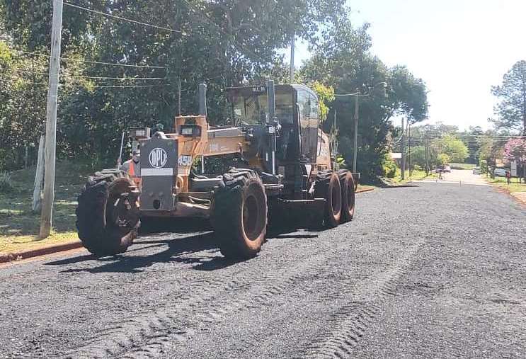 Vialidad de Misiones ejecuta Pavimento Urbano en Ruiz de Montoya Vialidad de Misiones ejecuta Pavimento Urbano en Ruiz de Montoya imagen-1