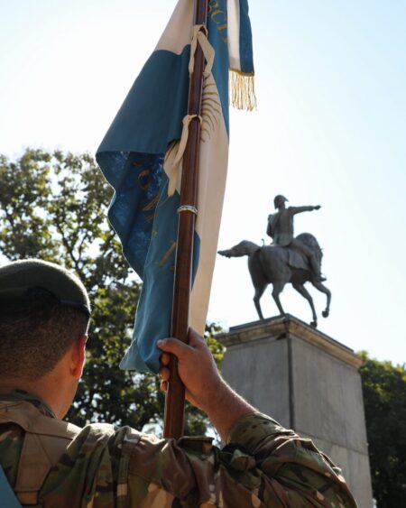 San Martín: «Su ejemplo nos sigue marcando el rumbo, respeto, unidad y la convicción de una patria soberana y feliz», dijo Passalacqua San Martín: "Su ejemplo nos sigue marcando el rumbo, respeto, unidad y la convicción de una patria soberana y feliz", dijo Passalacqua imagen-2