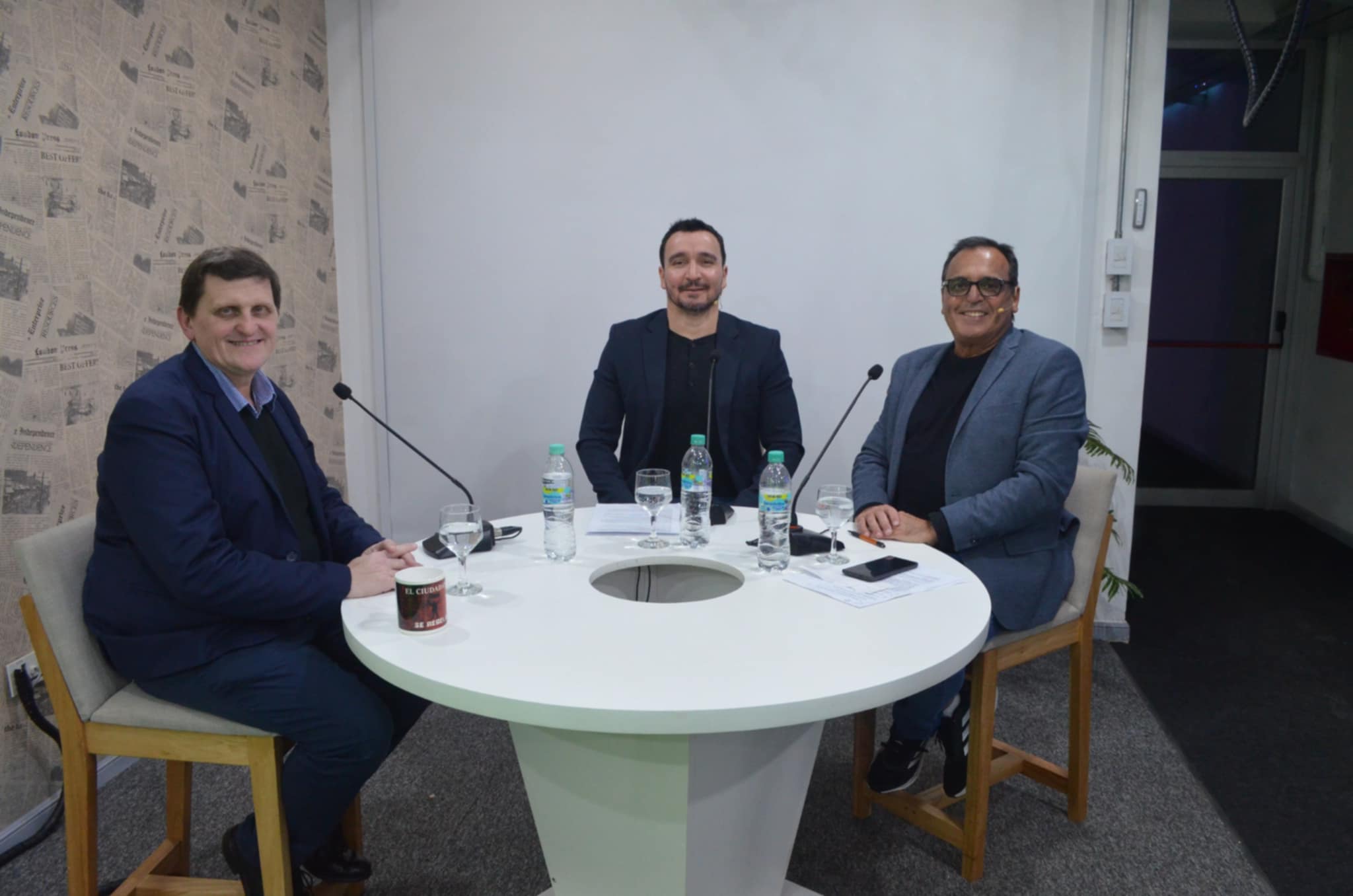 Safrán: "Siempre lo electoral complica a la economía pero el gobierno de Milei se complicó" imagen-2