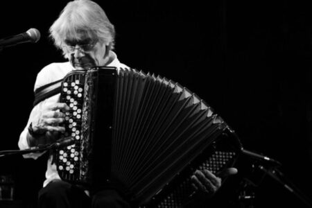 Falleció el músico Raúl Barboza imagen-6