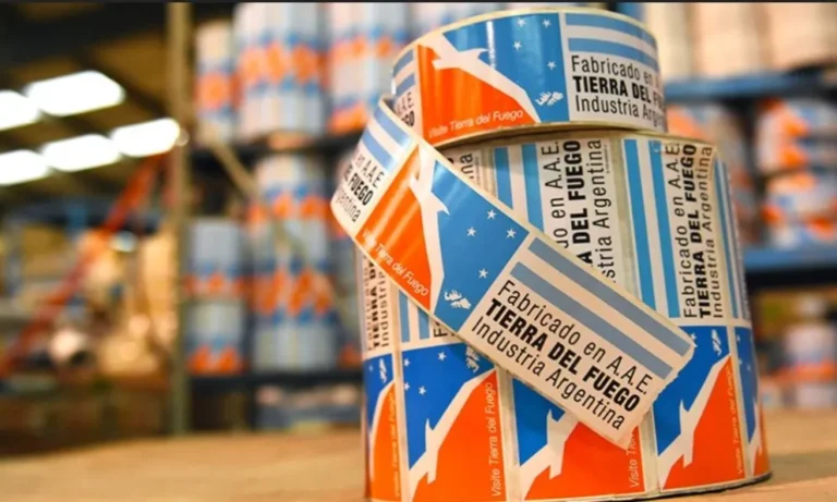 Cómo comprar celulares y televisores más baratos desde Tierra del Fuego y recibirlos a domicilio: precios, pasos y claves Cómo comprar celulares y televisores más baratos desde Tierra del Fuego y recibirlos a domicilio: precios, pasos y claves imagen-43