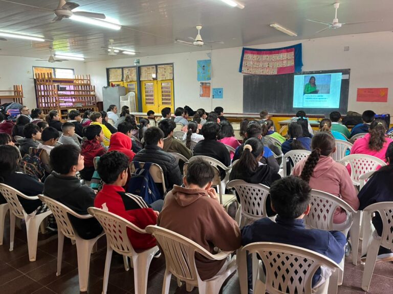 Prevención en acción: el Programa de Juego Responsable visitó Colonia Victoria, San Ignacio y Candelaria con charlas sobre salud mental y adicciones imagen-6