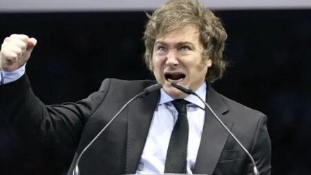 "Milei no sabe como salir del laberinto del dólar barato para llegar a las elecciones" imagen-2