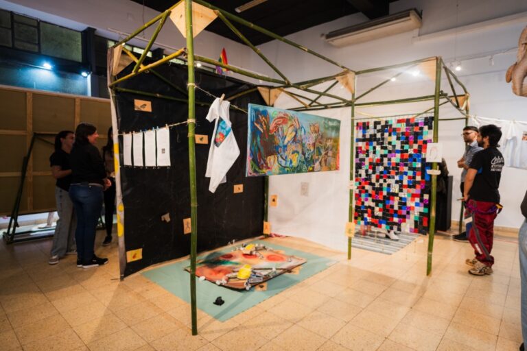 Últimas actividades de la muestra «E’ A» en el Museo «Juan Yaparí» Últimas actividades de la muestra "E’ A" en el Museo "Juan Yaparí" imagen-1