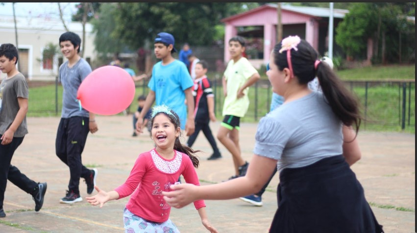 Vecinos y comisiones vecinales celebraron el Mes de la Niñez en distintos barrios de Oberá 3 Vecinos y comisiones vecinales celebraron el Mes de la Niñez en distintos barrios de Oberá imagen-2
