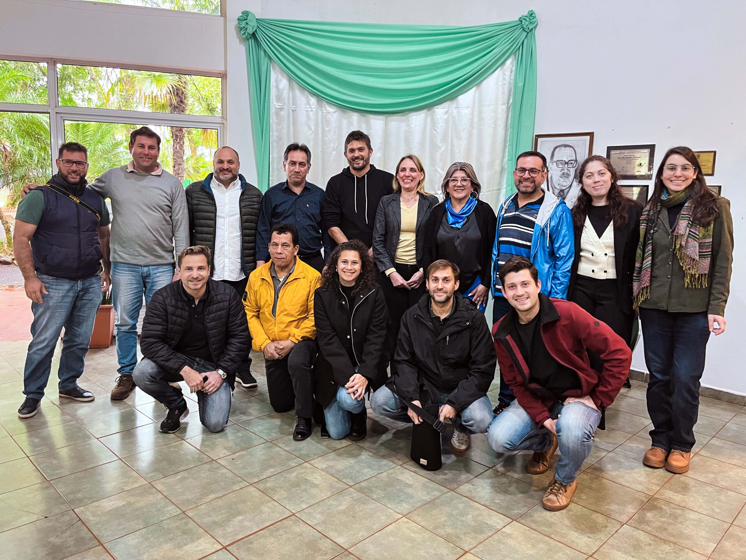 Puentes Productivos llegó a Montecarlo y San Martín con nuevas reuniones de gabinete del Ministerio del Agro Puentes Productivos llegó a Montecarlo y San Martín con nuevas reuniones de gabinete del Ministerio del Agro imagen-1