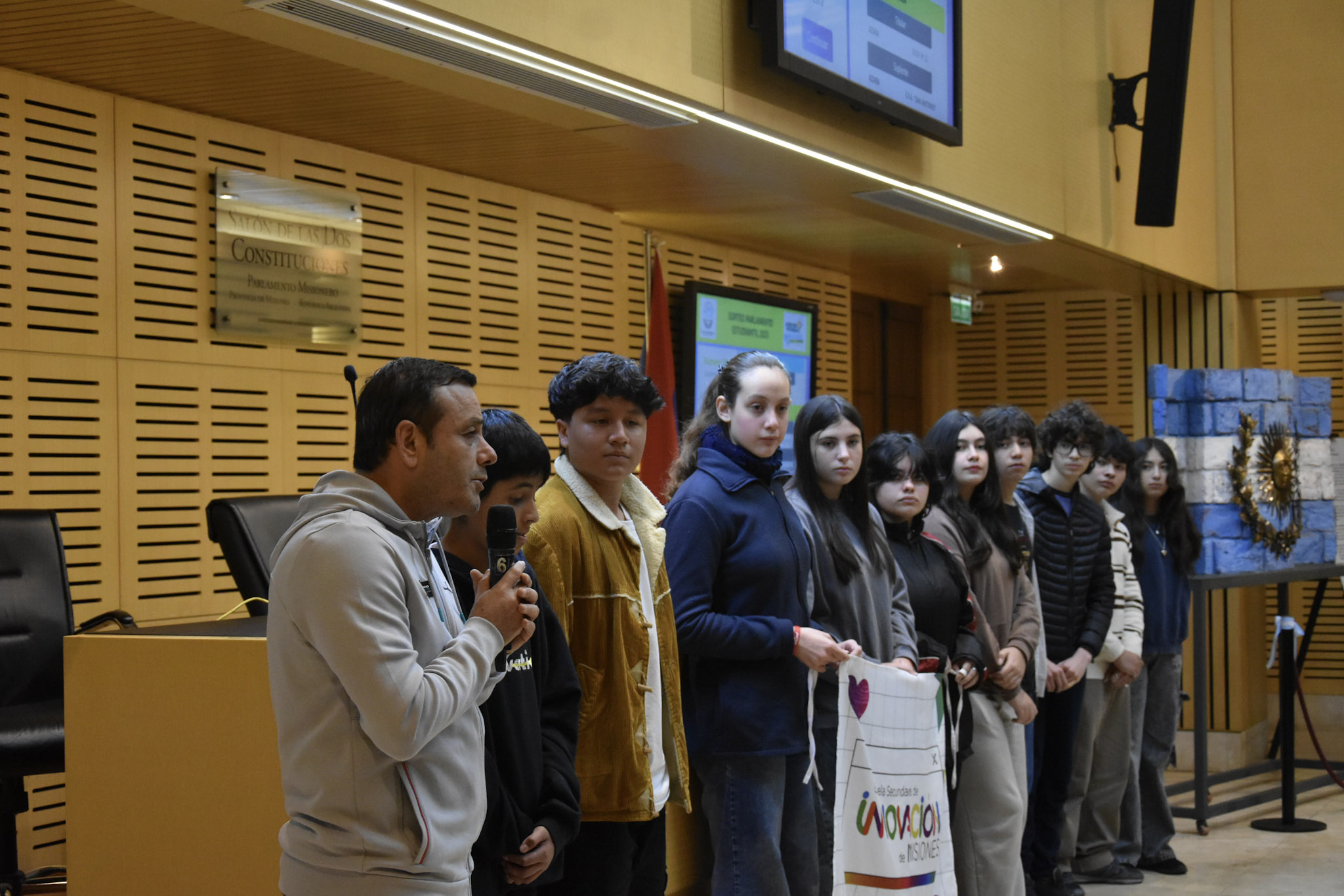La Legislatura realizó el sorteo de escuelas que participarán en el Parlamento Estudiantil imagen-6