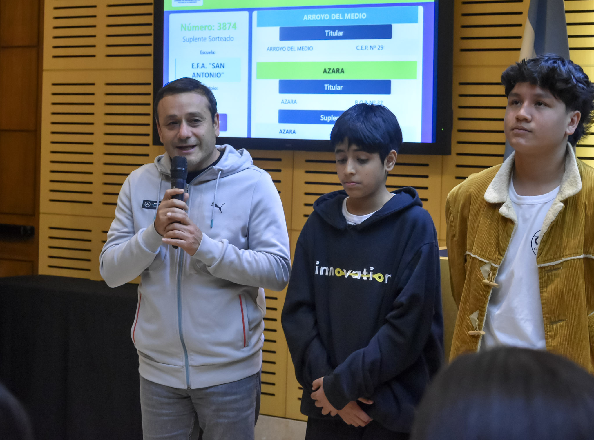 La Legislatura realizó el sorteo de escuelas que participarán en el Parlamento Estudiantil imagen-2