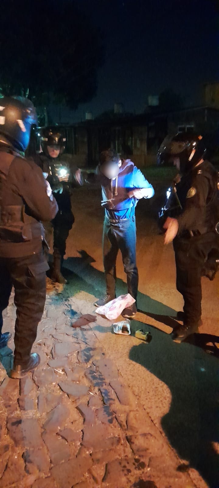 La Policía neutralizó a una banda que operaba en la Chacra 103 de Posadas: 11 detenidos 3 La Policía neutralizó a una banda que operaba en la Chacra 103 de Posadas: 11 detenidos imagen-2