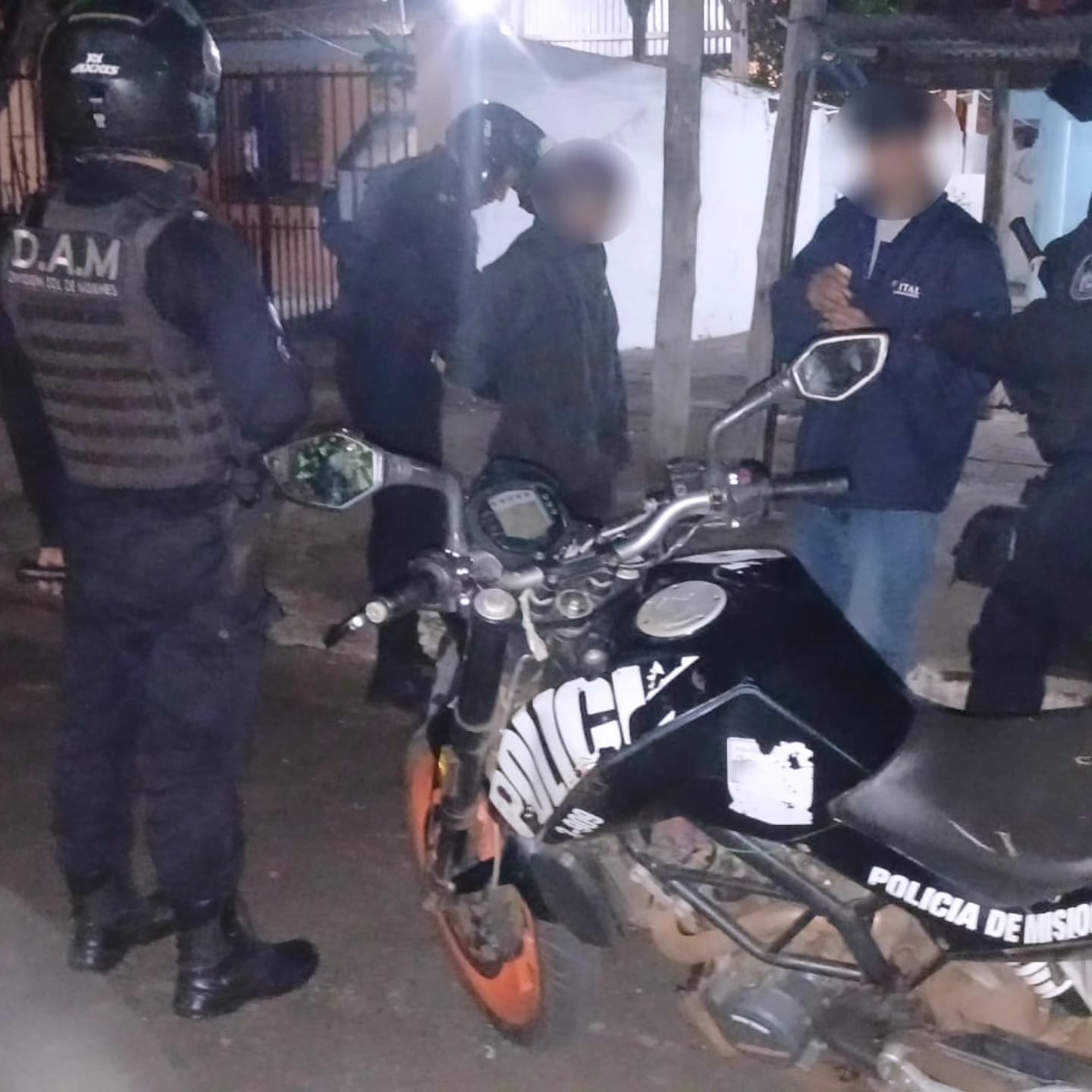 La Policía neutralizó a una banda que operaba en la Chacra 103 de Posadas: 11 detenidos 9 La Policía neutralizó a una banda que operaba en la Chacra 103 de Posadas: 11 detenidos imagen-8