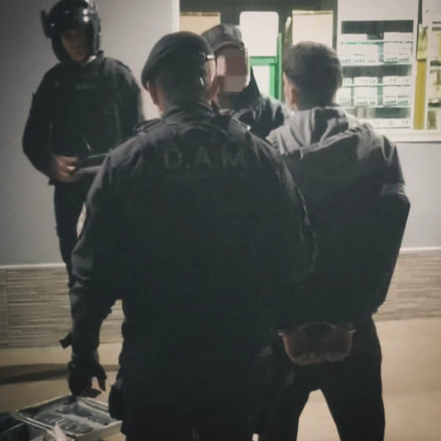 La Policía neutralizó a una banda que operaba en la Chacra 103 de Posadas: 11 detenidos 13 La Policía neutralizó a una banda que operaba en la Chacra 103 de Posadas: 11 detenidos imagen-12