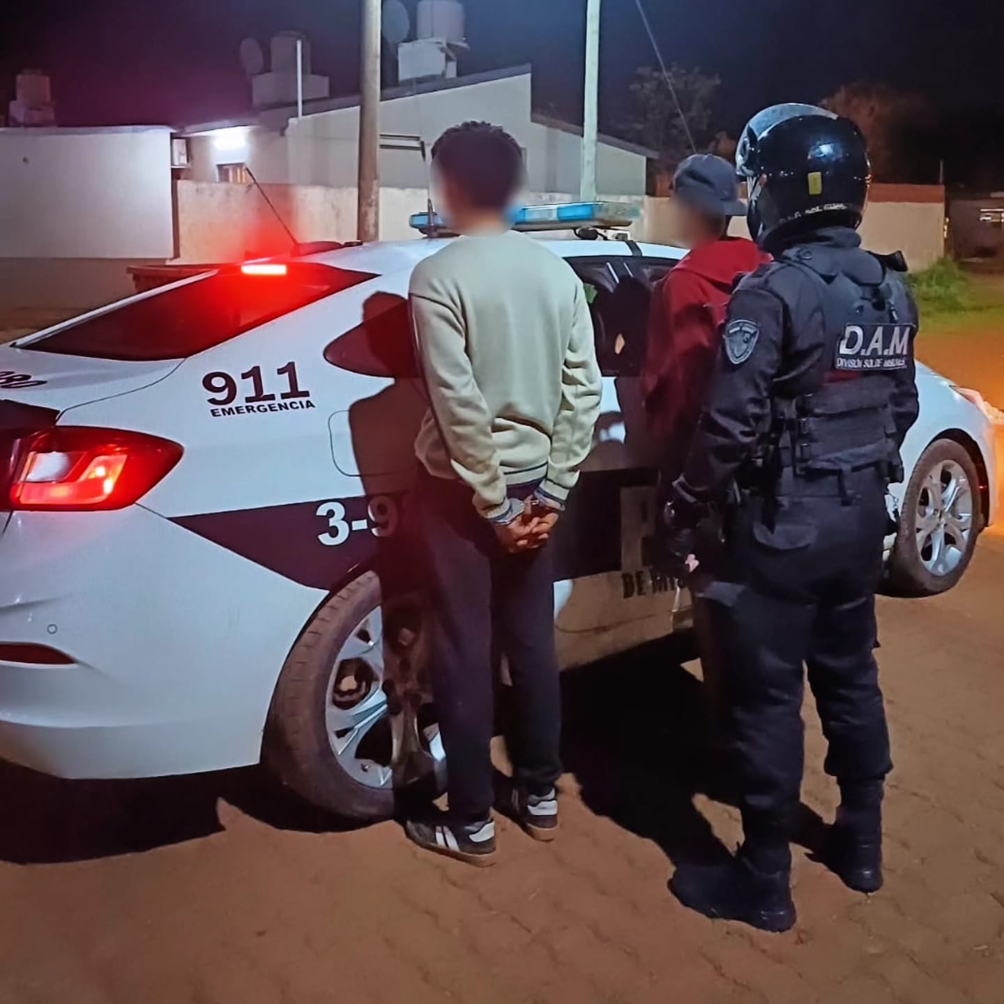 Ocho delincuentes detenidos en operativos de seguridad barrial en Posadas 5 Ocho delincuentes detenidos en operativos de seguridad barrial en Posadas imagen-4