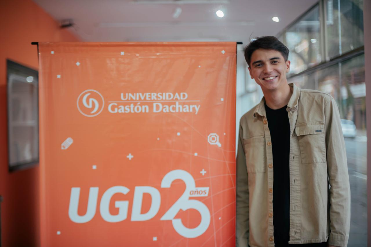 Becas Erasmus: estudiante misionero culminó su cursada en la Academia de Bellas Artes de Viena Becas Erasmus: estudiante misionero culminó su cursada en la Academia de Bellas Artes de Viena imagen-1