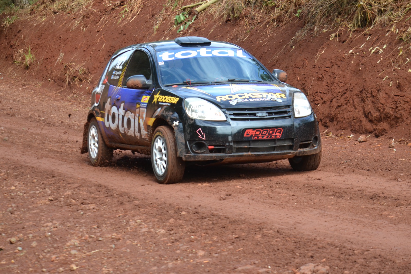 Automovilismo: el Rally Provincial disputa su quinta fecha en Pto. Rico Automovilismo: el Rally Provincial disputa su quinta fecha en Pto. Rico imagen-1