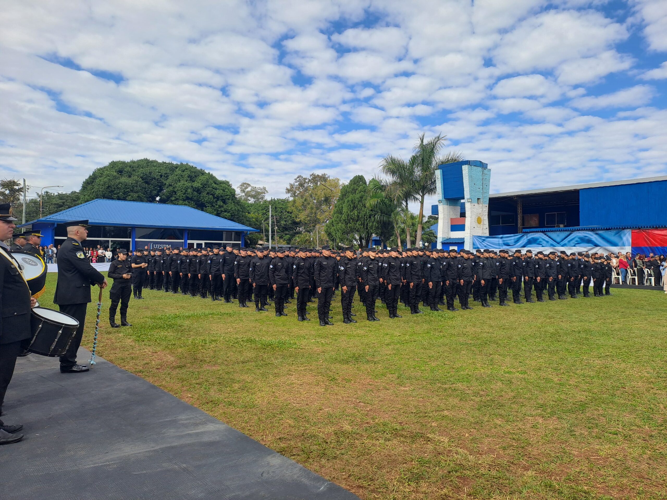 En el acto de egreso de 358 nuevos agentes diplomados, el Jefe de Policía destacó la profesionalización de la fuerza de seguridad y la inversión en tecnología imagen-2
