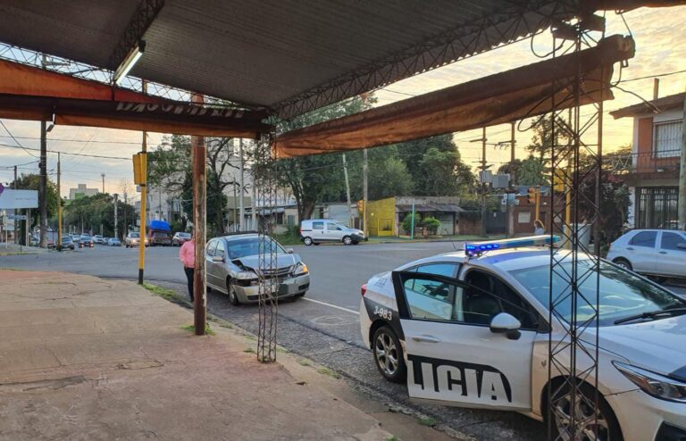 Una mujer resultó lesionada en un siniestro vial en Posadas imagen-19