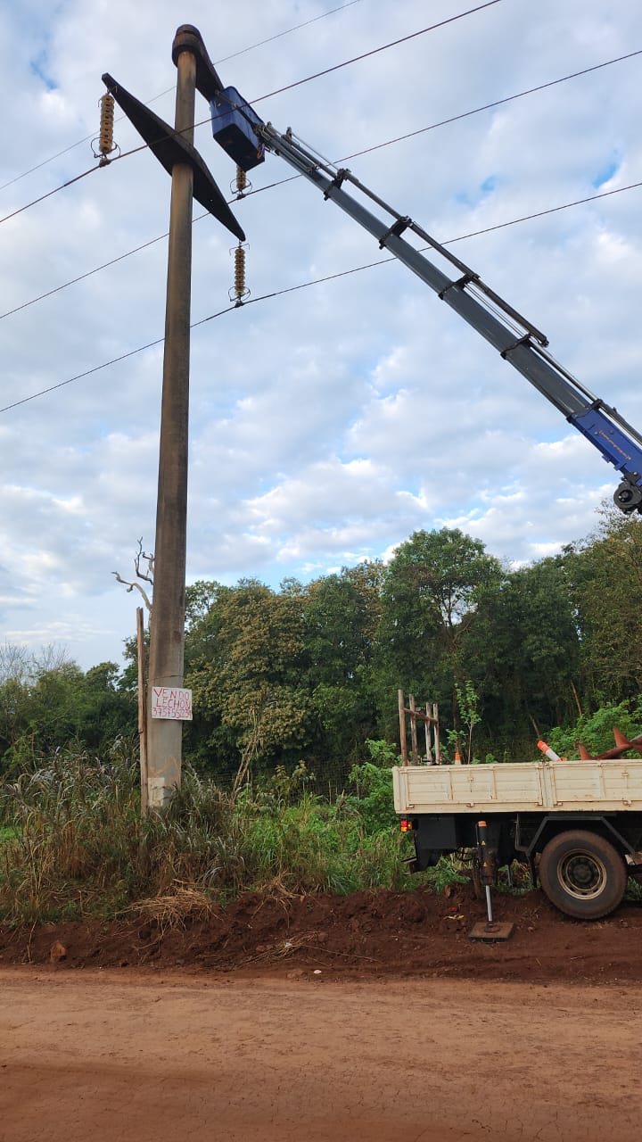 Mantenimiento en línea de 132kV desde la Estación Transformadora Wanda hasta la Estación Transformadora San Lucas de Puerto Iguazú 7 Mantenimiento en línea de 132kV desde la Estación Transformadora Wanda hasta la Estación Transformadora San Lucas de Puerto Iguazú imagen-6