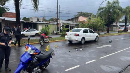 Posadas: triple colisión en avenida Urquiza, una mujer resultó lesionada Posadas: triple colisión en avenida Urquiza, una mujer resultó lesionada imagen-7