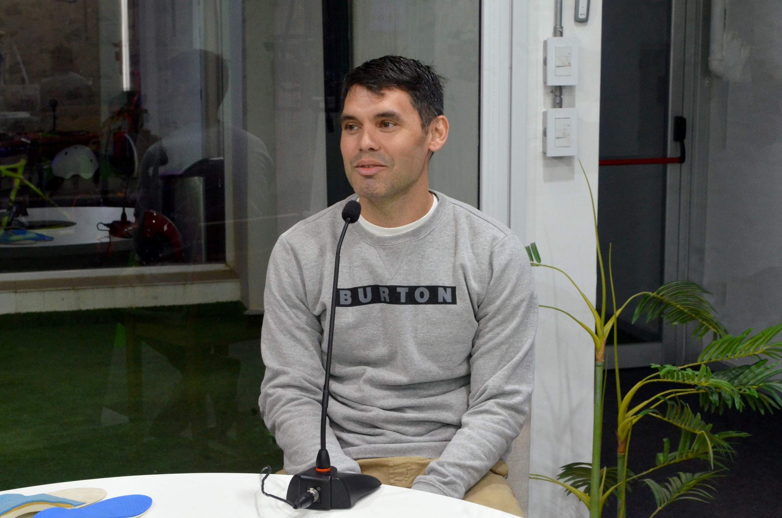 Desde la kinesiología, explicaron cómo el estudio de la pisada permite prevenir dolencias y corregir desbalances posturales imagen-2