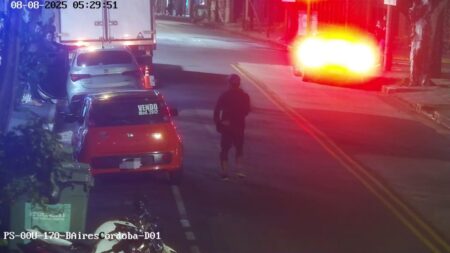 Detenidos en tiempo real: las cámaras del 911 captaron a cuatro hombres involucrados en robos y disturbios en Posadas imagen-6