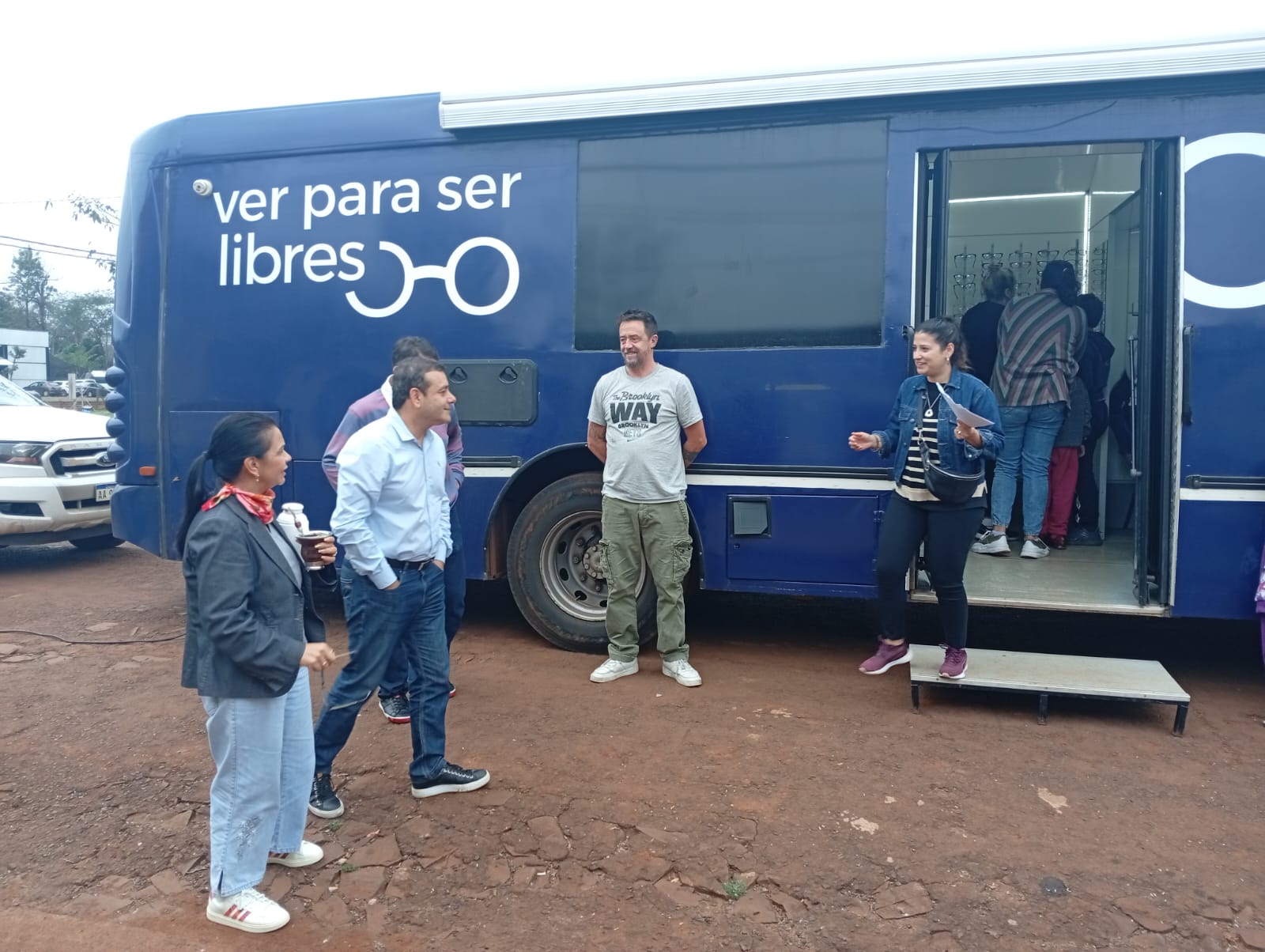 Con presencia de Herrera Ahuad y la intendenta Pezoa se desarrolló el programa “Ver Para Ser Libres” en Santa Ana imagen-2