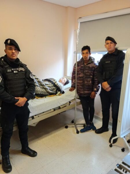 Policías asistieron un parto prematuro en una vivienda de Villa Bonita Policías asistieron un parto prematuro en una vivienda de Villa Bonita imagen-10