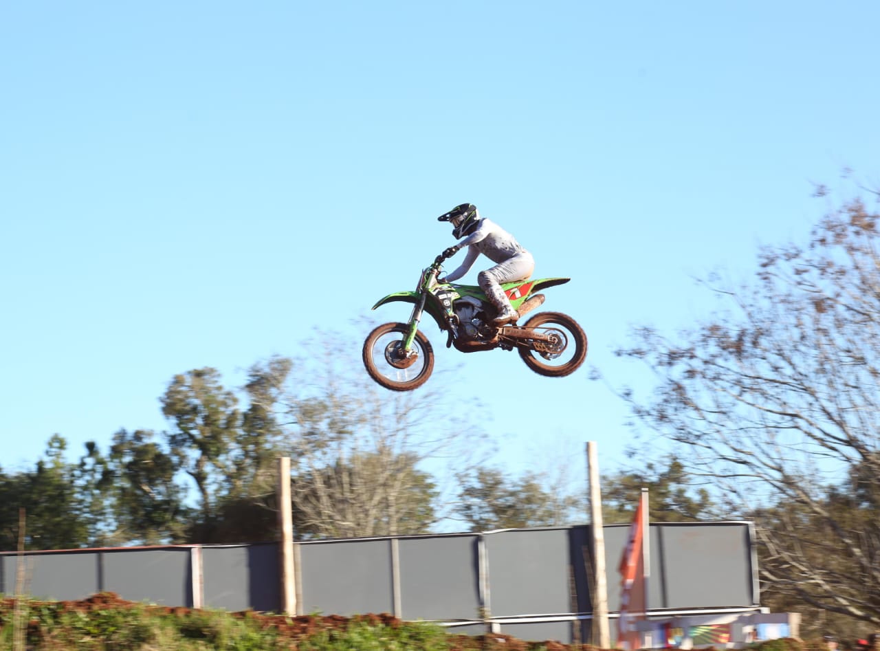 Motocross: la 5ta fecha del Argentino convocó a una multitud y fue un éxito en Eldorado 9 Motocross: la 5ta fecha del Argentino convocó a una multitud y fue un éxito en Eldorado imagen-8