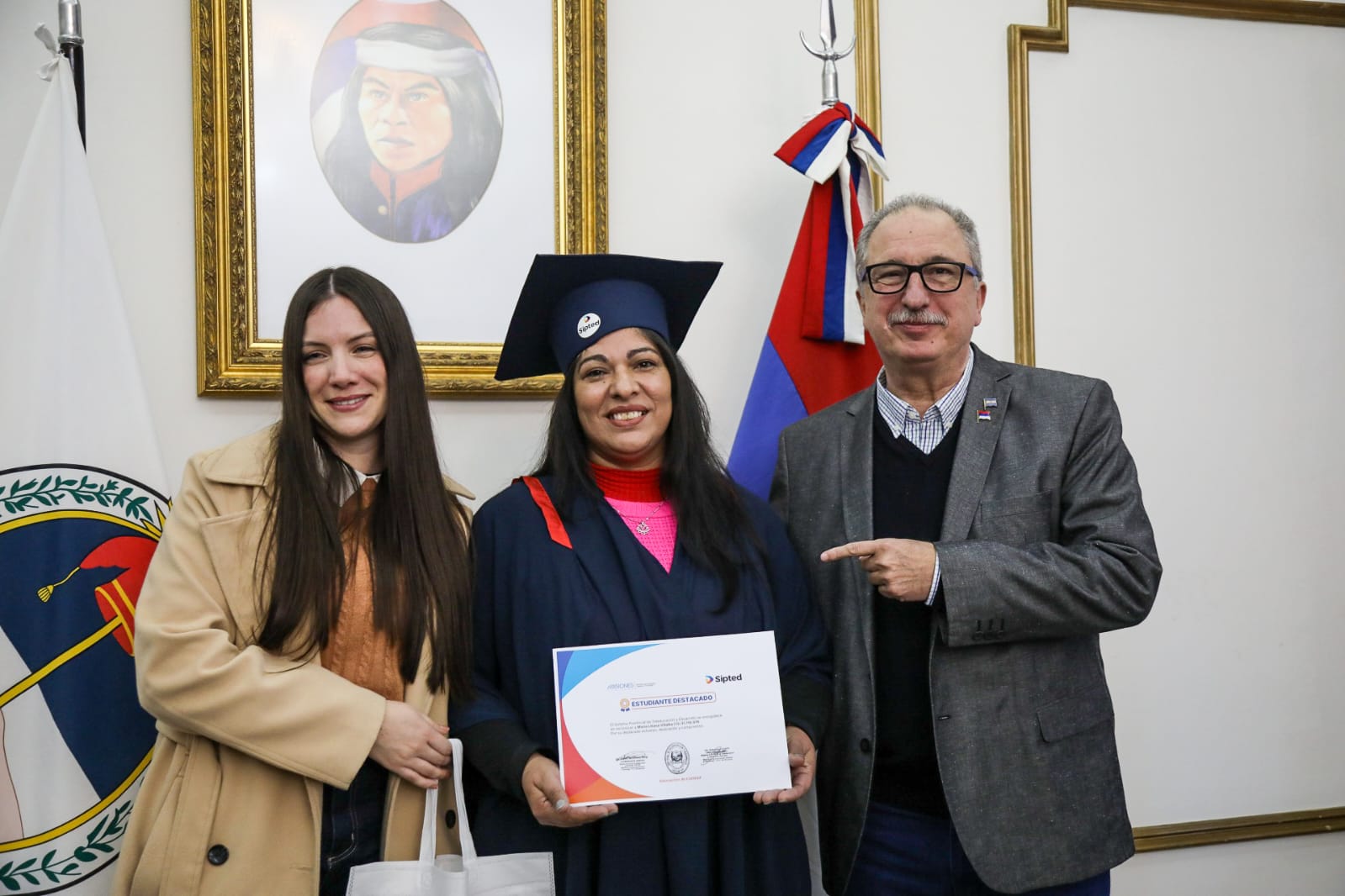 Passalacqua entregó certificados a estudiantes destacados del Sipted: "Esta entrega es una muestra del esfuerzo y un reconocimiento a la lucha de cada uno" 7 Passalacqua entregó certificados a estudiantes destacados del Sipted: "Esta entrega es una muestra del esfuerzo y un reconocimiento a la lucha de cada uno" imagen-6