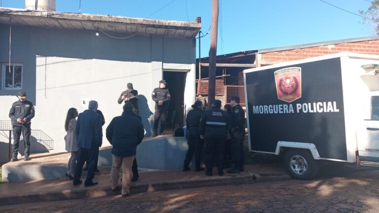 Conmoción en Posadas: mató a sus dos hijos, uno de ellos discapacitado, intentó asesinar a su pareja y cuñado, luego se suicidó imagen-13