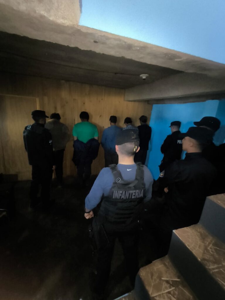 Bernardo de Irigoyen: cinco detenidos por amenazas con secuestro de armas de fuego imagen-6