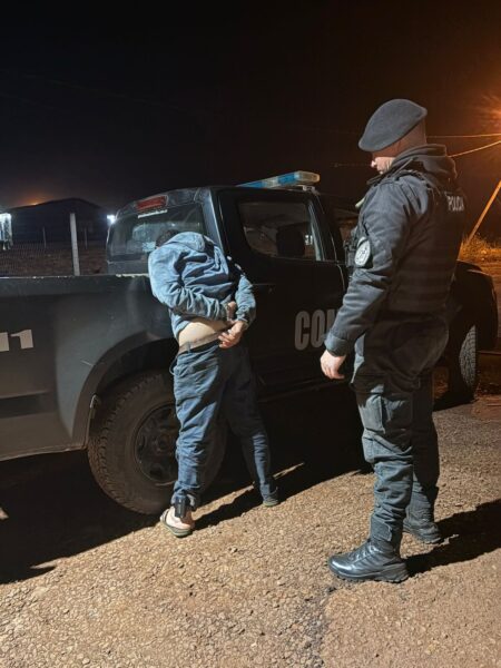 San Antonio: capturaron a dos asaltantes brasileños con tobilleras electrónicas, uno estaba armado San Antonio: capturaron a dos asaltantes brasileños con tobilleras electrónicas, uno estaba armado imagen-5