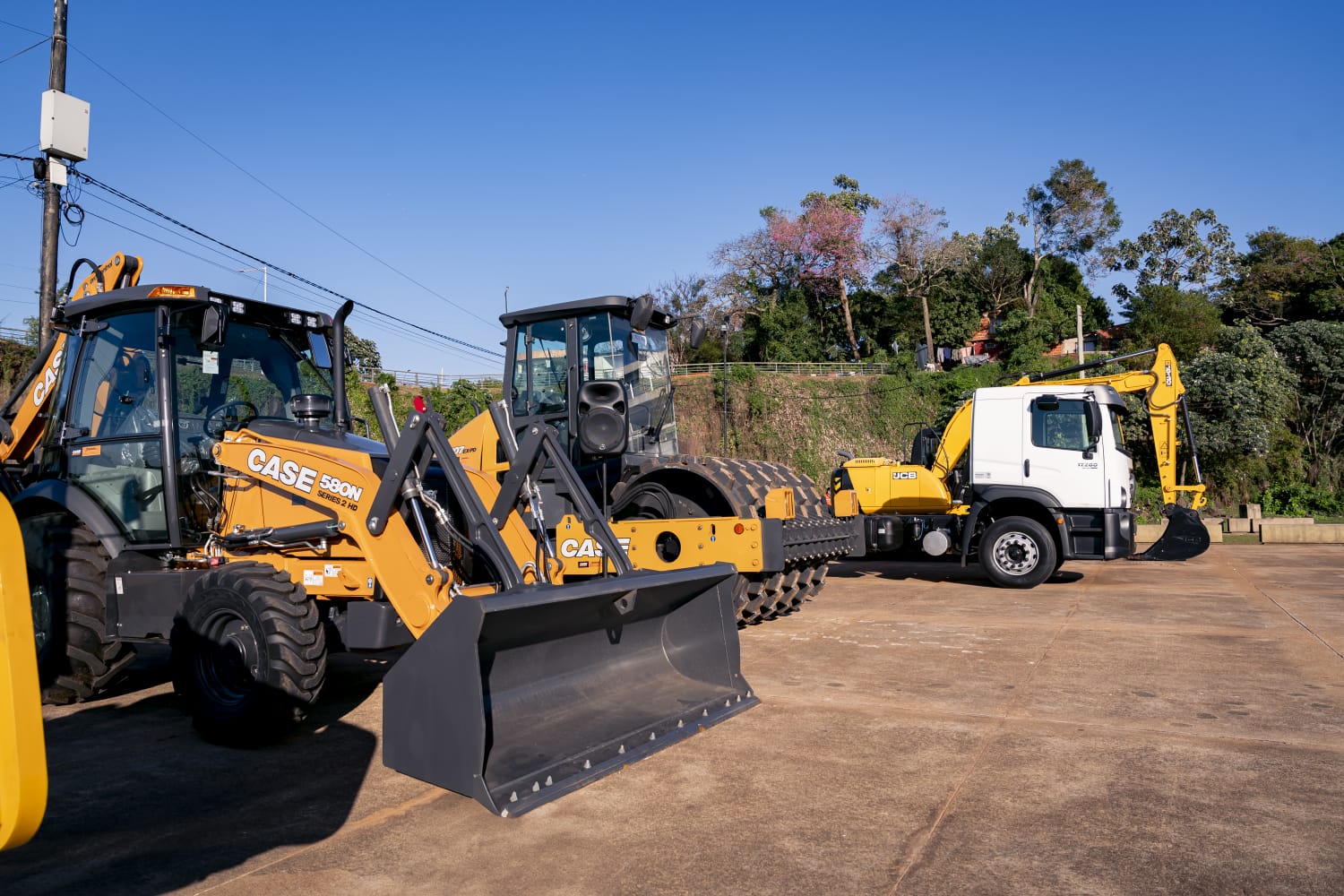 Passalacqua entregó maquinaria vial a ocho municipios para impulsar el desarrollo productivo y urbano 17 Passalacqua entregó maquinaria vial a ocho municipios para impulsar el desarrollo productivo y urbano imagen-16