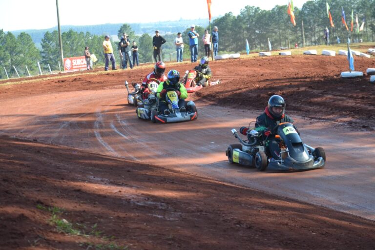 Karting: la 5ta fecha del Karting de Tierra llega con cambios en Apóstoles Karting: la 5ta fecha del Karting de Tierra llega con cambios en Apóstoles imagen-43