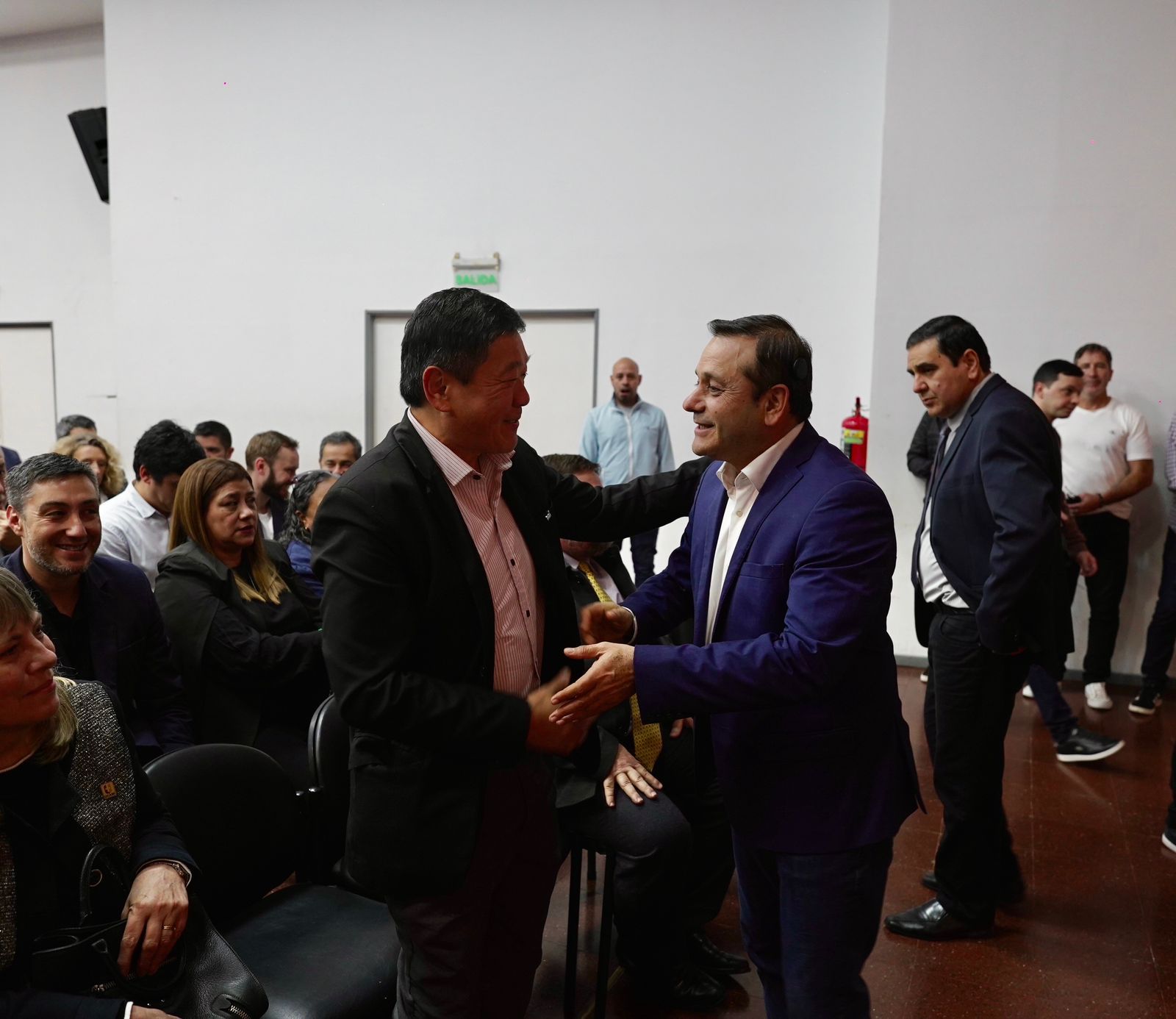 “Cuidar y proteger la vida de una persona no tiene precio”, dijo Herrera Ahuad al destacar el valor de los residentes en salud pública imagen-2