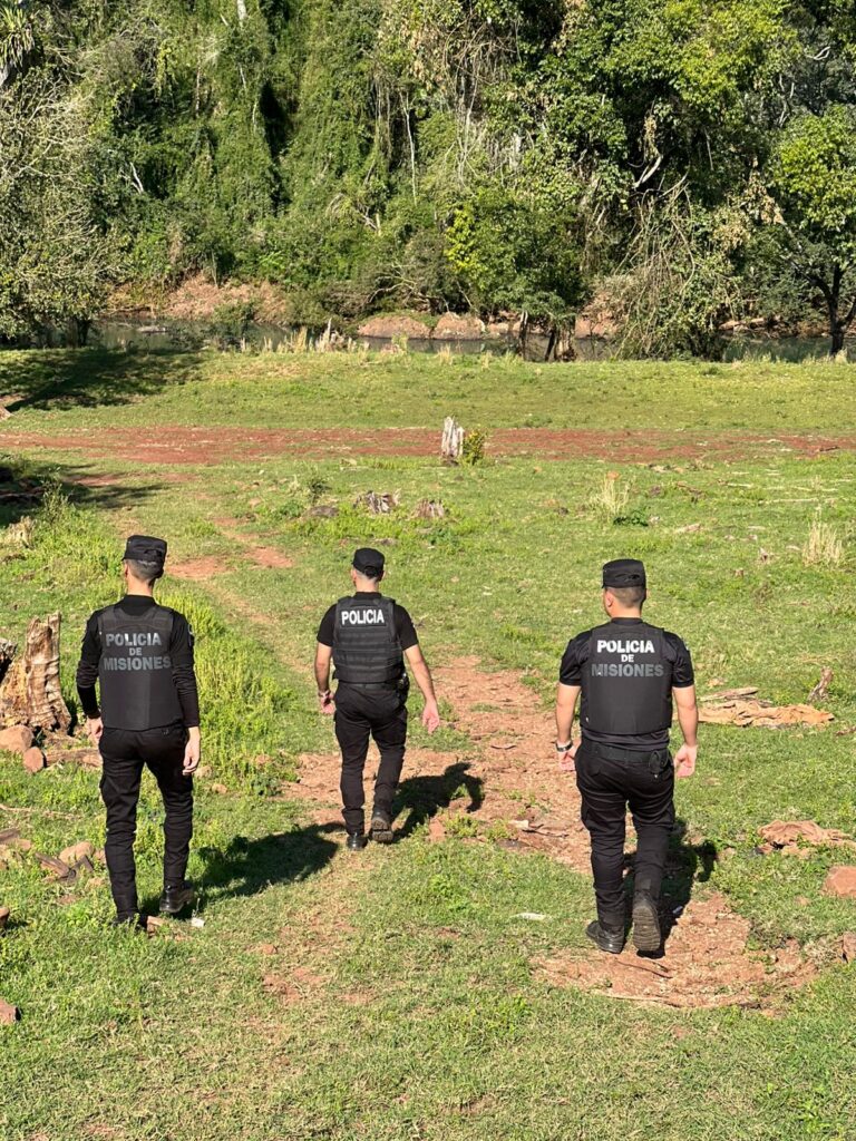 La Policía investiga un ataque con arma de fuego en Pozo Azul imagen-16