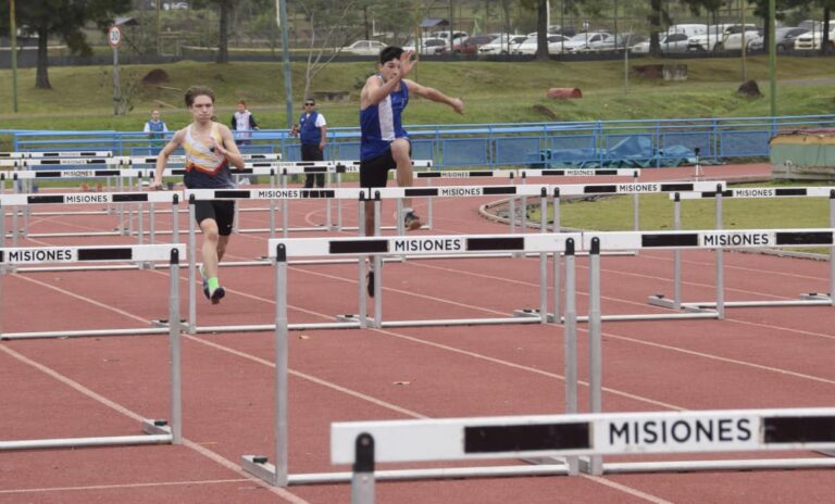 Atletismo: comenzó la 1ra Copa Regional del Litoral de U20 en el CePARD Atletismo: comenzó la 1ra Copa Regional del Litoral de U20 en el CePARD imagen-35