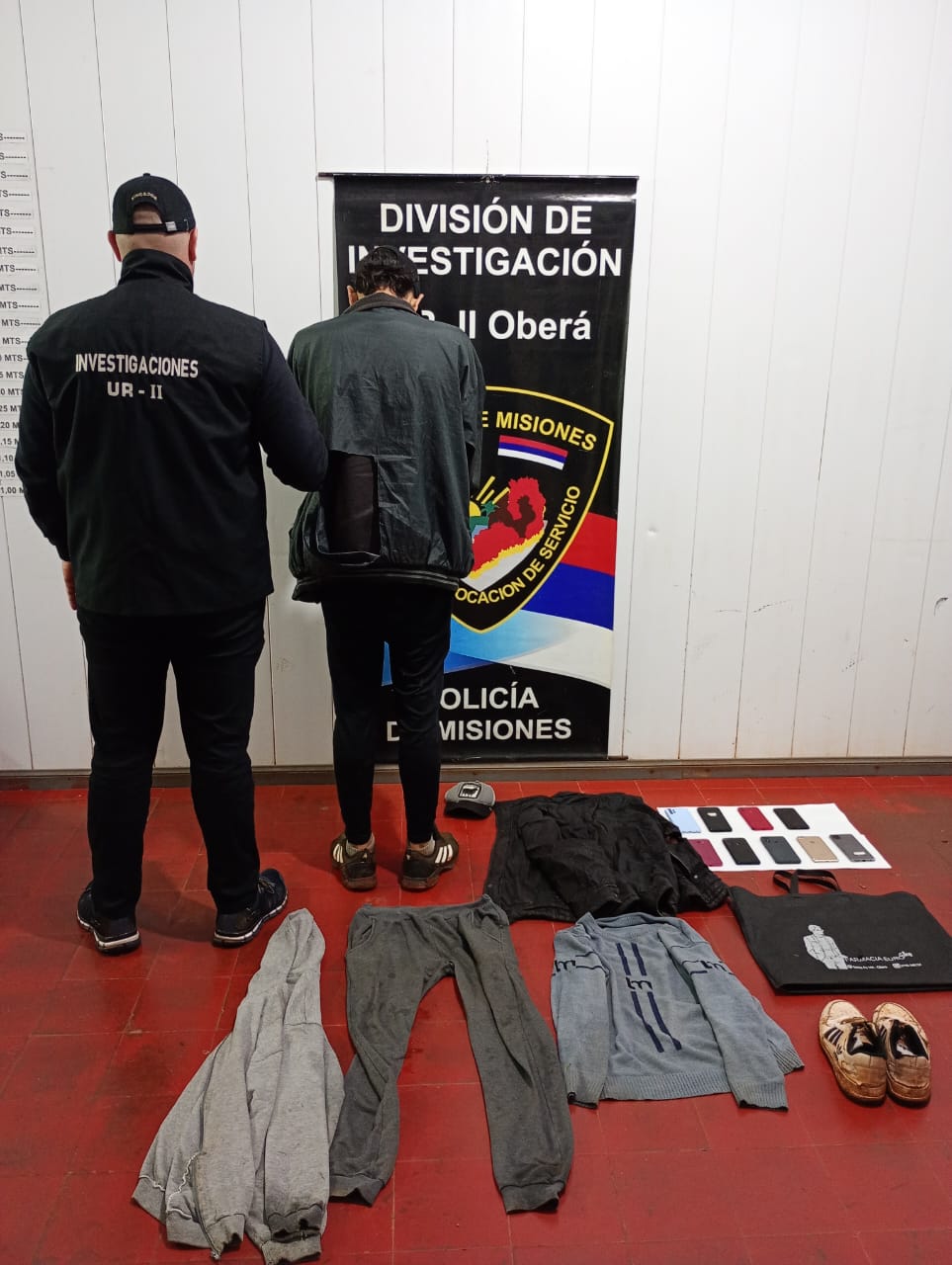 Operativos policiales dejaron diez demorados, allanamientos positivos y secuestros de elementos robados 13 Operativos policiales dejaron diez demorados, allanamientos positivos y secuestros de elementos robados imagen-12